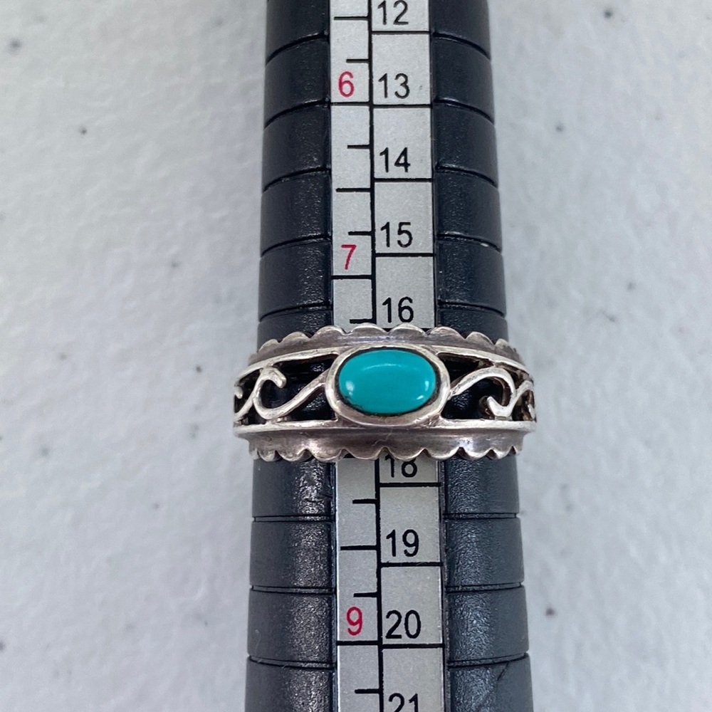 Vintage Hand Crafted Sterling Silver Navajo Turquoise Ring - Picture 1 of 10